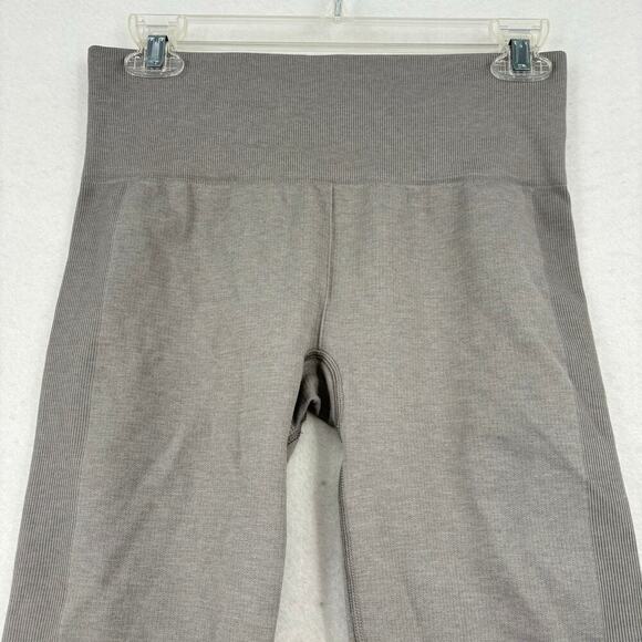 Lululemon Crop Capri Leggings Size 6 Gray Textured Ribbed Compression - Picture 2 of 12